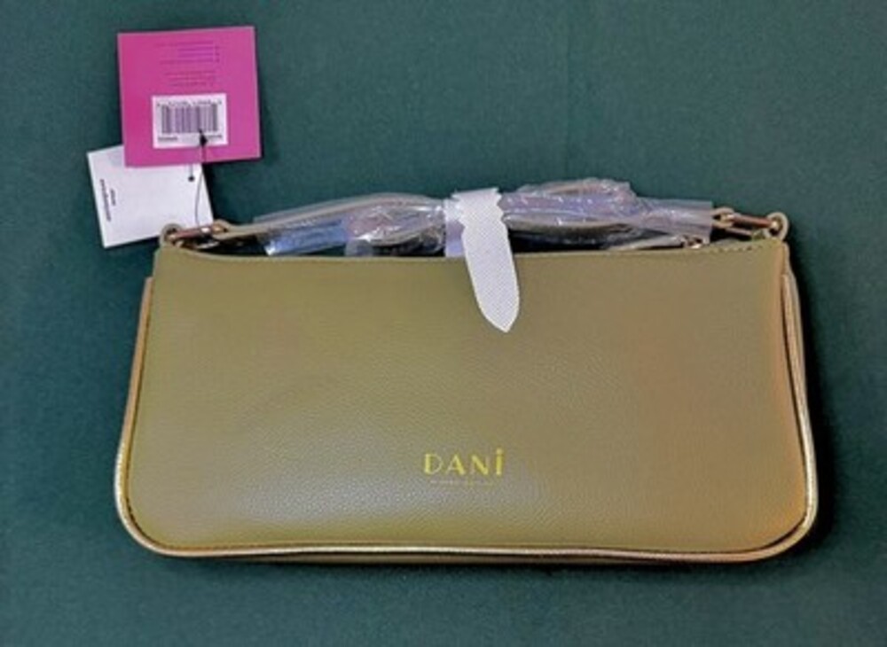 Danielle Nicole Disney’s Princess and The Frog Tiana Baguette Bag NWT - Picture 2 of 4